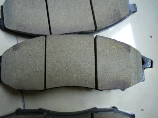 D1060-VK190 Halfmetalen remkussels voor Nissan Paladin Halfmetalen Teana J31