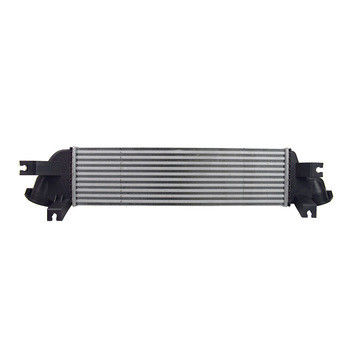 Intercooler voor Mitsubishi L200 2.4 4WD KB5T 2019-2020 1530A161 Op maat gemaakt