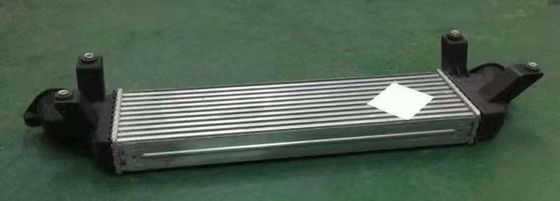 Intercooler voor Mitsubishi L200 2.4 4WD KB5T 2019-2020 1530A161 Op maat gemaakt