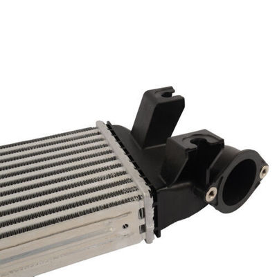 Beste intercooler Assy 1530A161 voor MITSUBISHI L200 TRITON 2.4 2.5 TDI motor