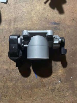 Toyota Hilux KUN25 KUN26 2KD 26100-0L010 26100-30070 Throttle body Assy Jaar 1986-1991