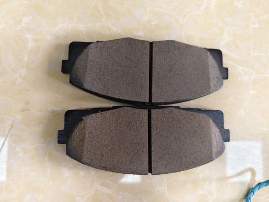 04465-YZZE9 Remkits voor Toyota Hiace LH50 LH60 YH50 YH60 LH55 LH56