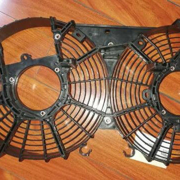 16711-30081 16711-30082 Ventilatorkap voor Toyota Hiace 2014 OE NO. Gegarandeerd